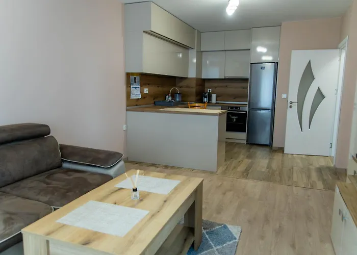 1bd Retreat With Balcony In Vibrant District By Flat Mаnager