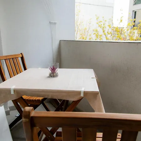 1bd Retreat With Balcony In Vibrant District By Flat Mаnager * ヴァルナ